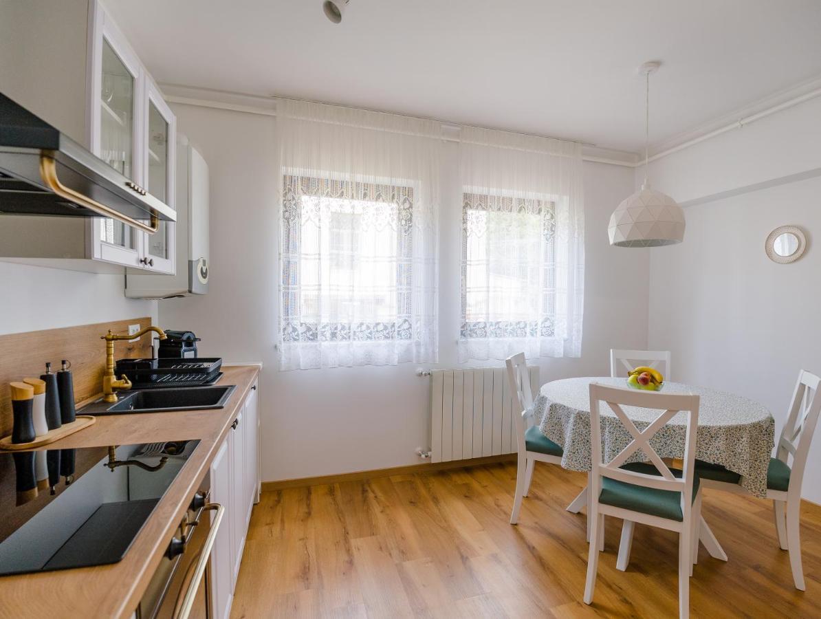 Tonka Apartment Pula Luaran gambar